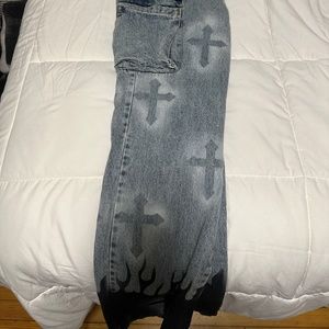 Graphic jeans